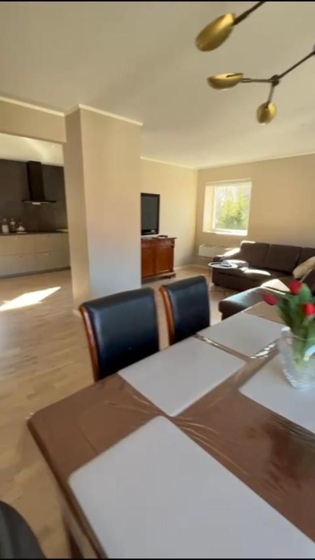 Tromso Arctic Villa With Free Parking Bagian luar foto