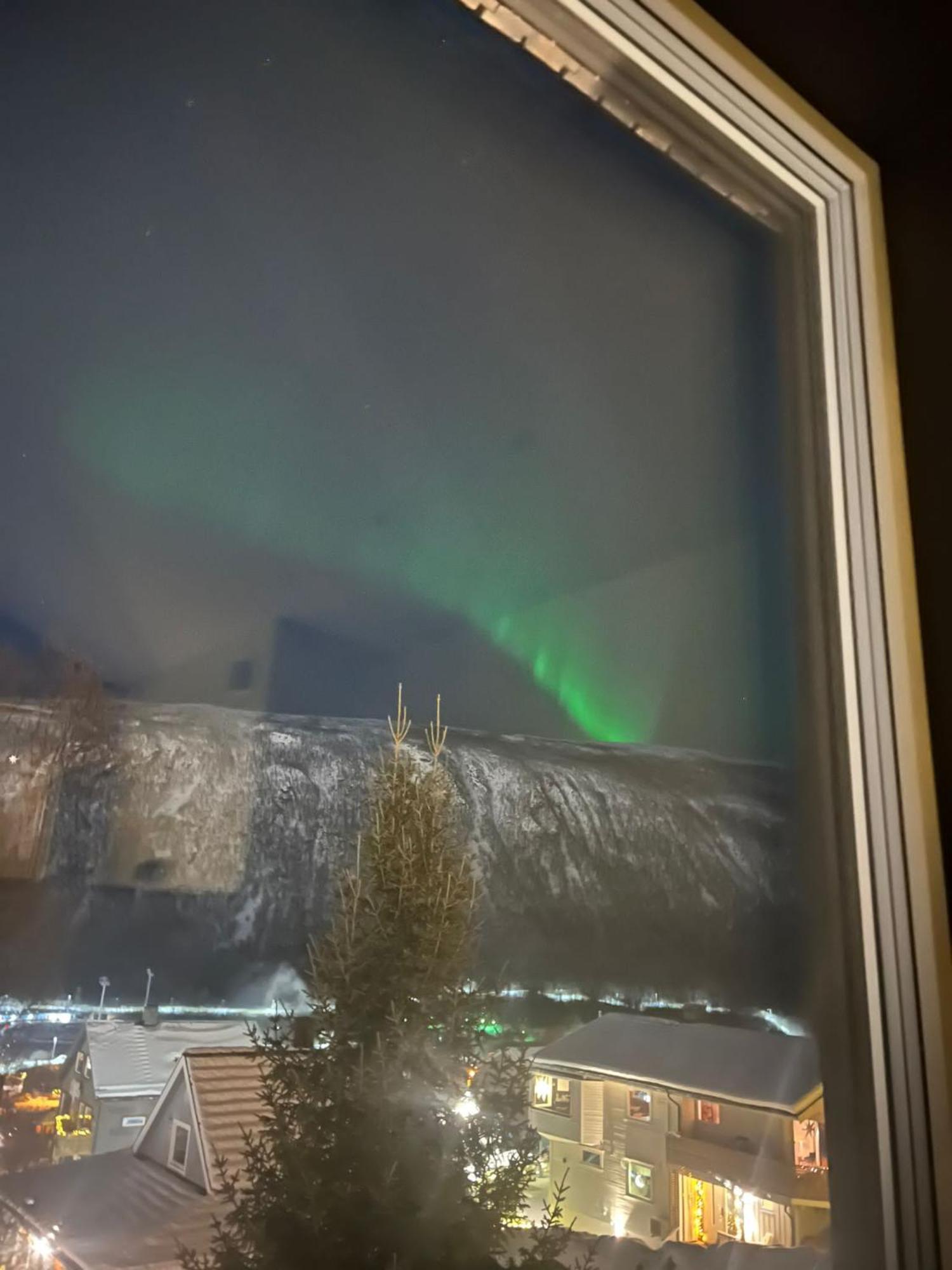 Tromso Arctic Villa With Free Parking Bagian luar foto